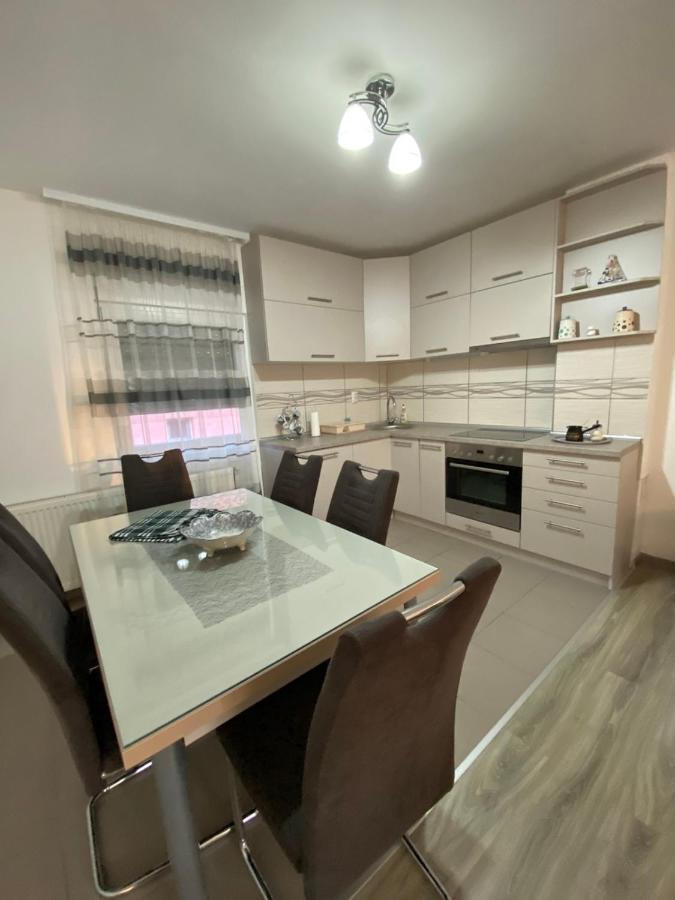 Berilovac Apartman Drina מראה חיצוני תמונה